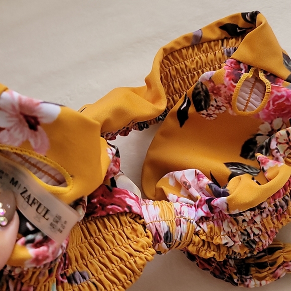 Nwot!! Smock stretch mustard high leg bikini - Picture 4 of 5